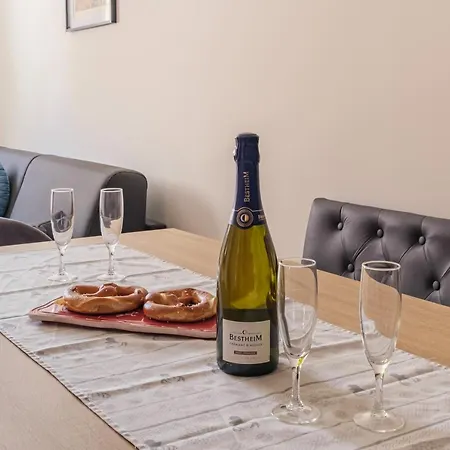 Le Caveau De Sigo Apartment *